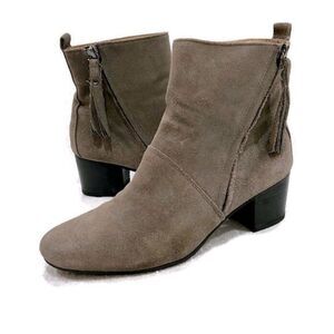 Banana Republic Lydia Taupe Suede Boots Size 5.5